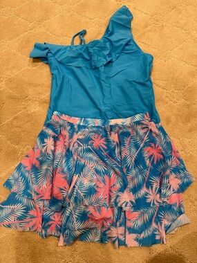 Blue One-Shoulder Ruffled Swimsuit with Pink/Blue Palm Print Skirt NWOT 10-12